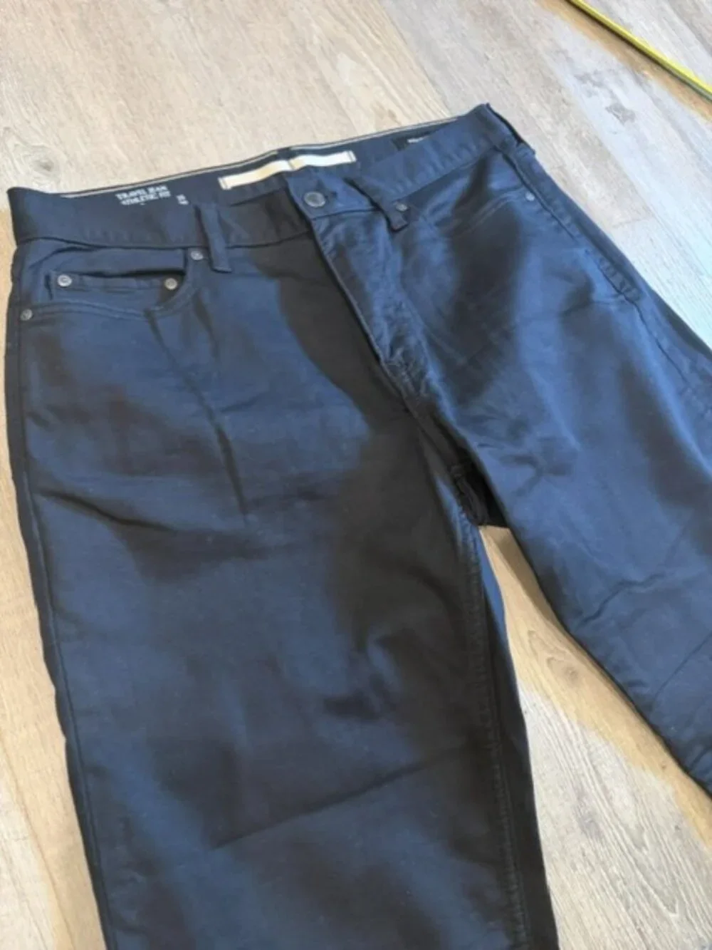 Banana Republic Travel Jean Men’s Black Denim Straight Athletic Fit Stretch